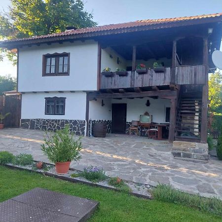 Митровата Къща Villa Raynovtsi ภายนอก รูปภาพ